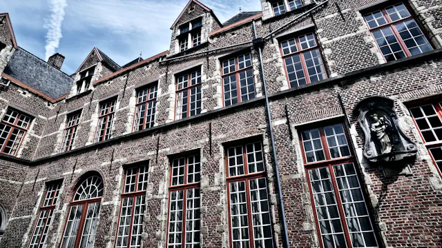 Maagdenhuis binnenplaats