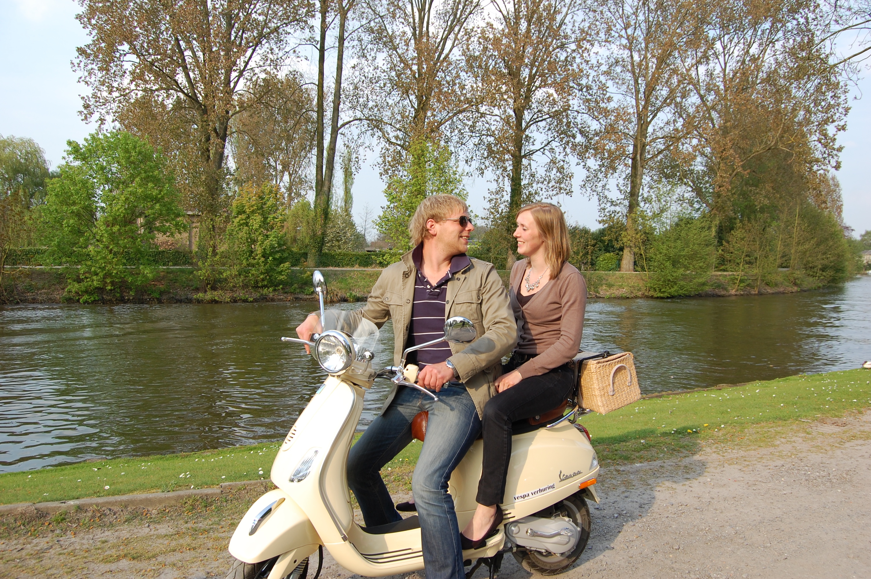 vespa toer Leiestreek met Picknick