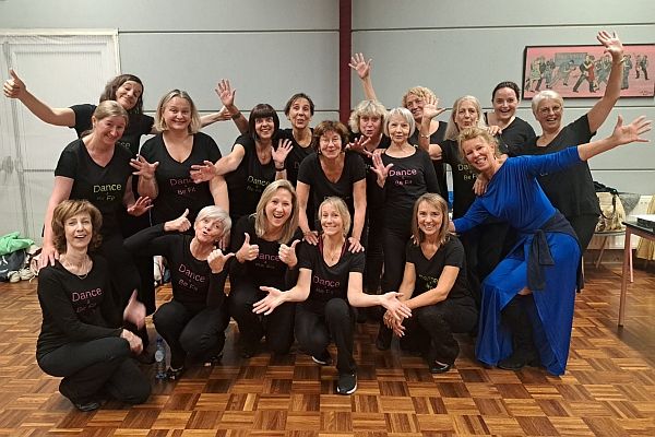 dance & be fit groepsfoto 2025.jpg