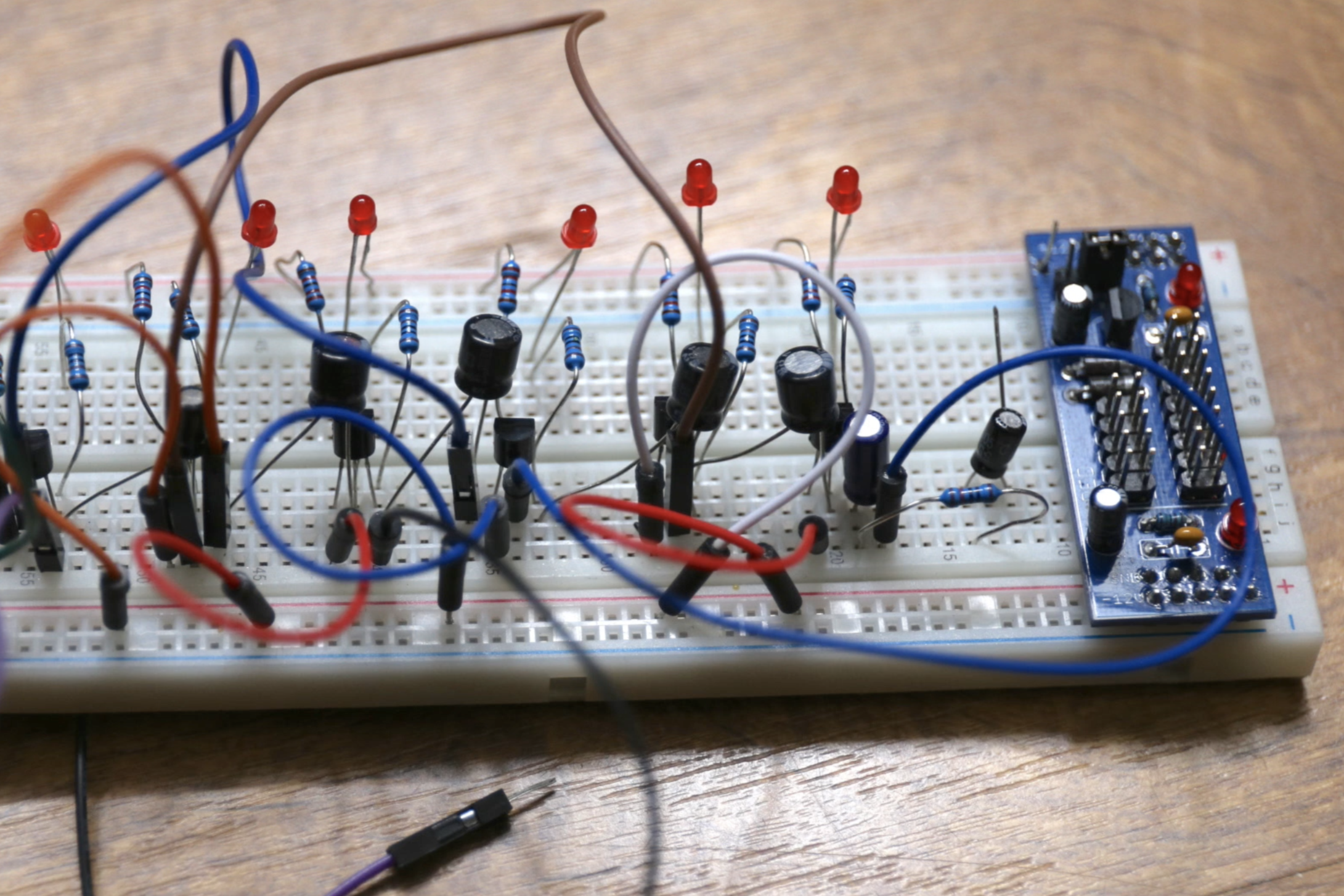 Elektronische klankmakers bedenken en bouwen