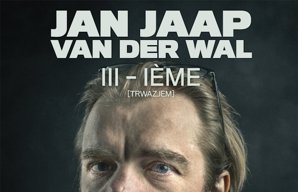 Portret van Jan Jaap van der Wal die in de lens kijkt.