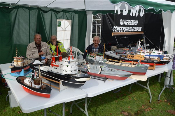 Talrijke hobbyverenigingen sportclubs zijn thuis in het Rivierenhof