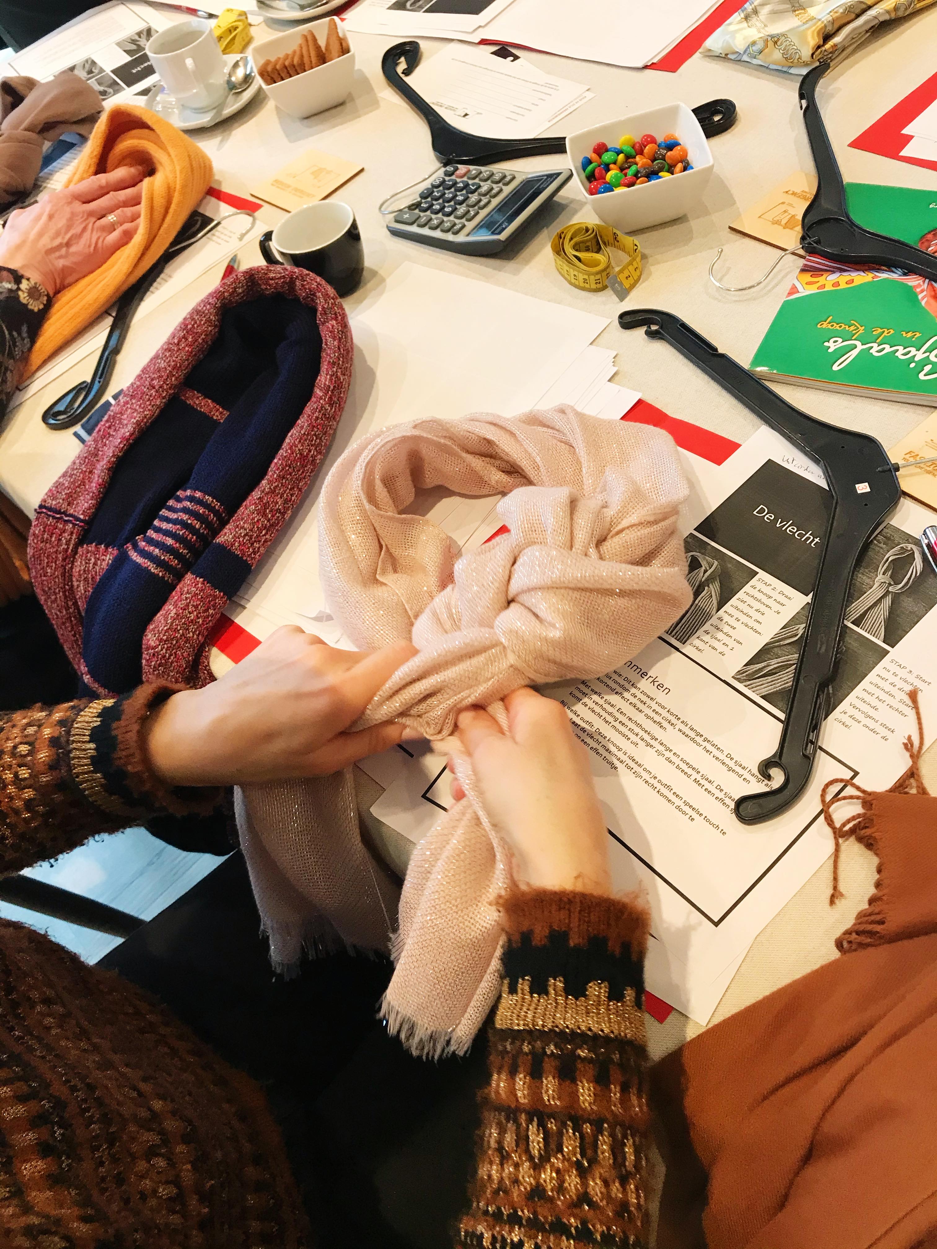 workshop sjaals knopen