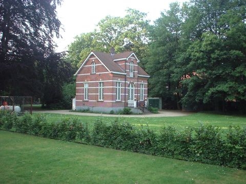 Villa Caron, uniek jachtpaviljoen in Carons Hofke