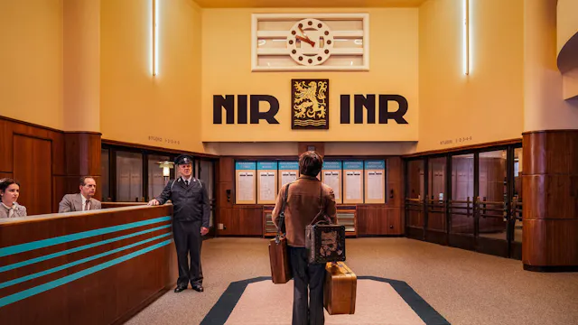 Radioman (Frank Van Passel)