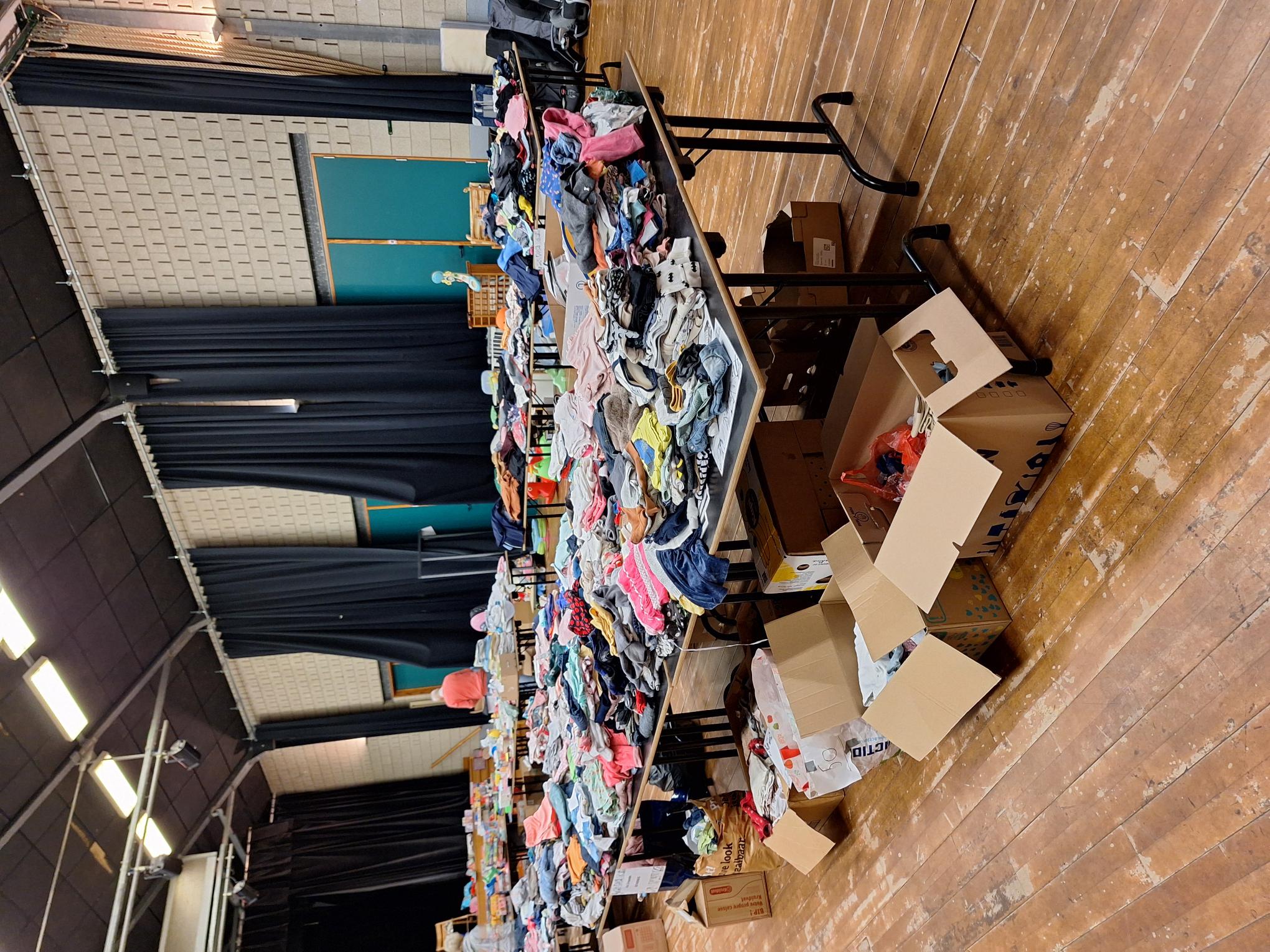 gratis uitzoeken van kleding en speelgoed voor kinderen van 0 tot 18 jaar. Iedereen is welkom ! 