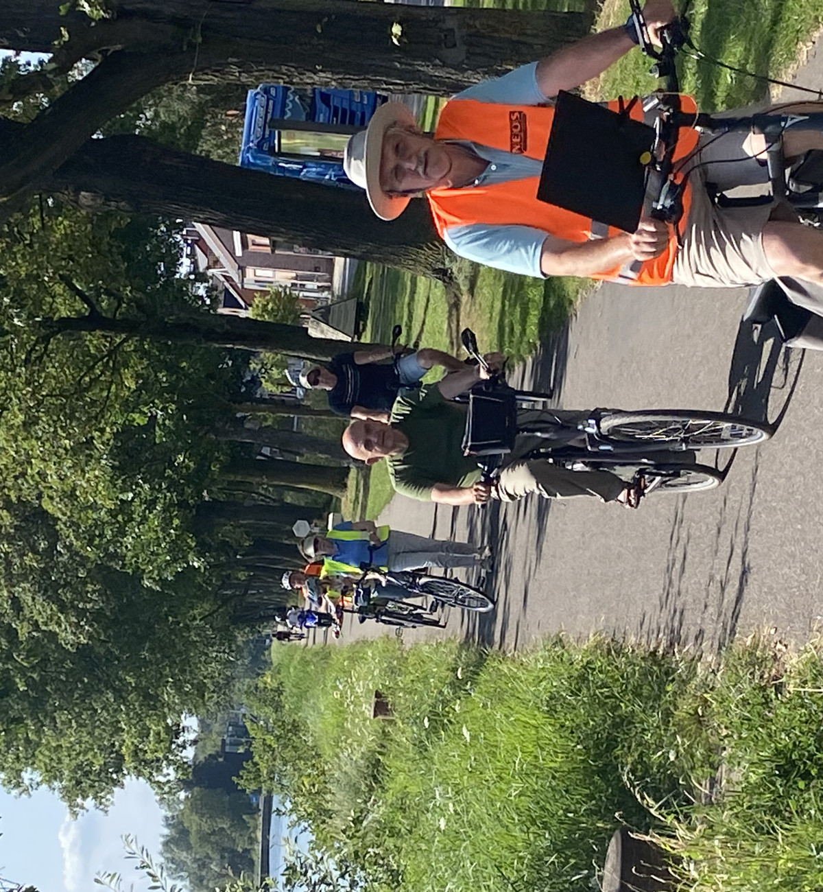 Fietsen langs stille wegen.