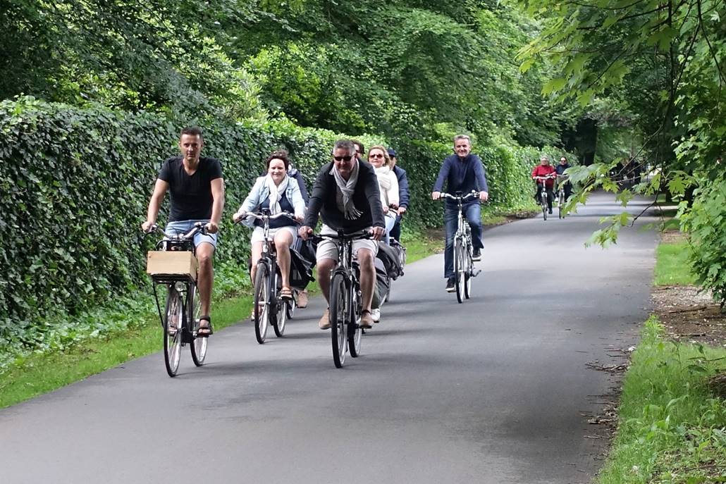 Onderweg naar een volgende pruuverkeshalte