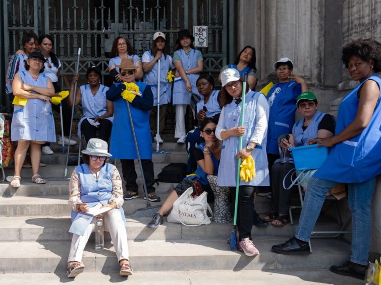Qui prend soin de celles qui prennent soin ?