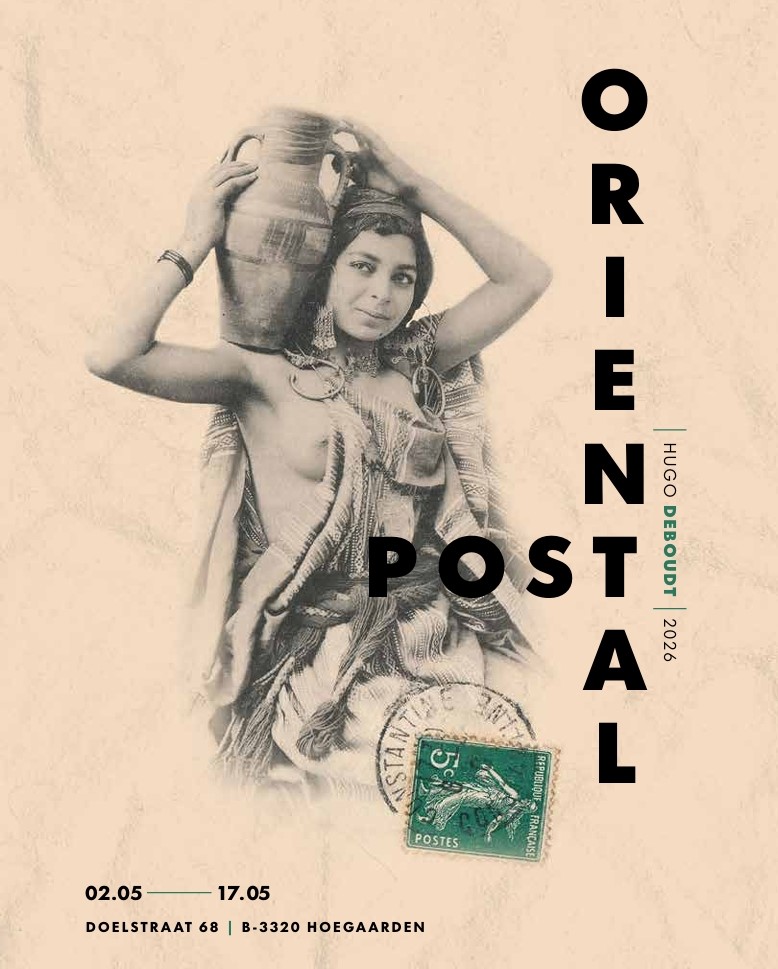 Oriëntalistische postkaarten samen met een juwelenverzameling uit Noord Afrika,