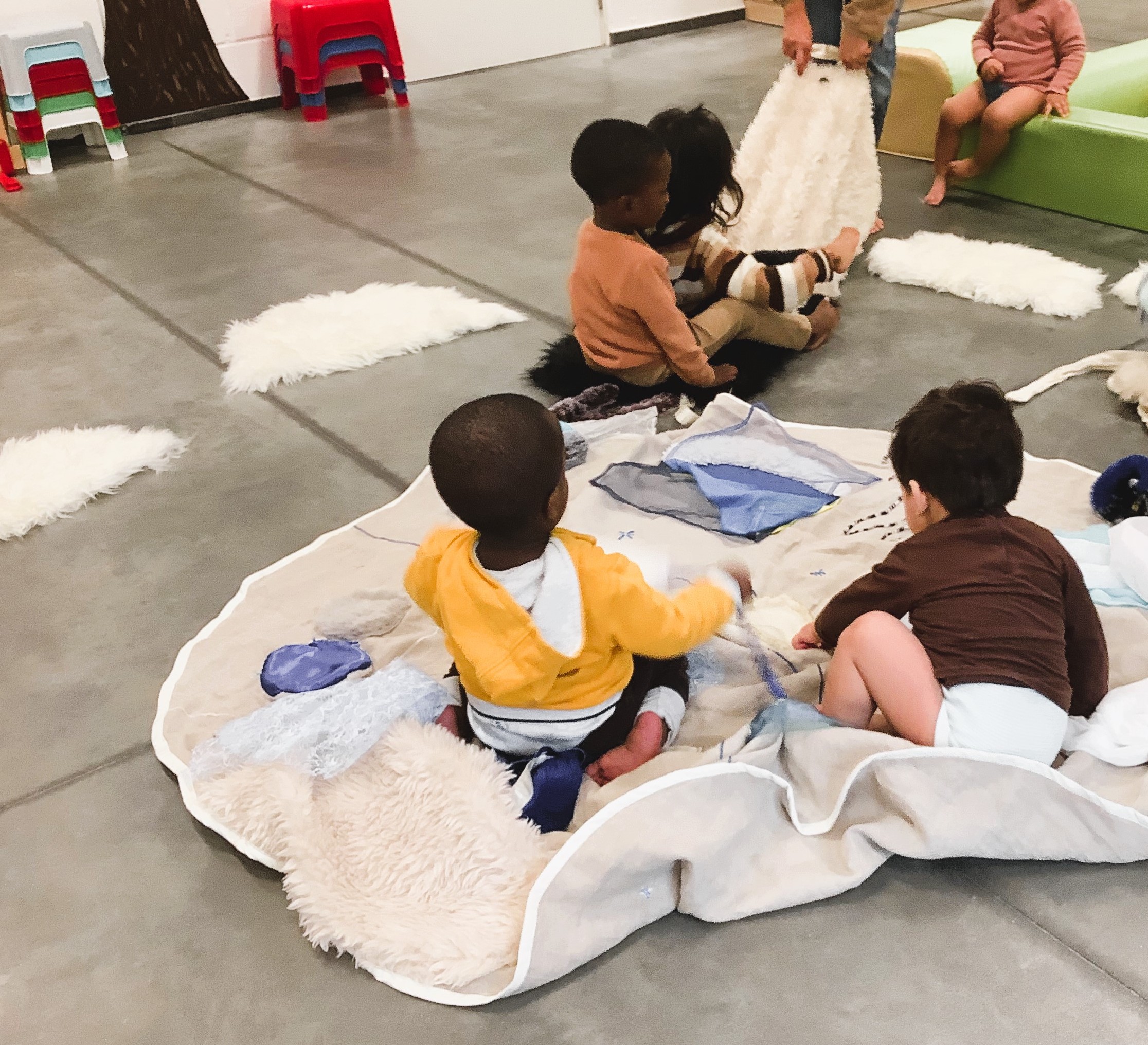 Tikke Ti Tou: Muziek en boekjes om te voelen (0-3 jaar)