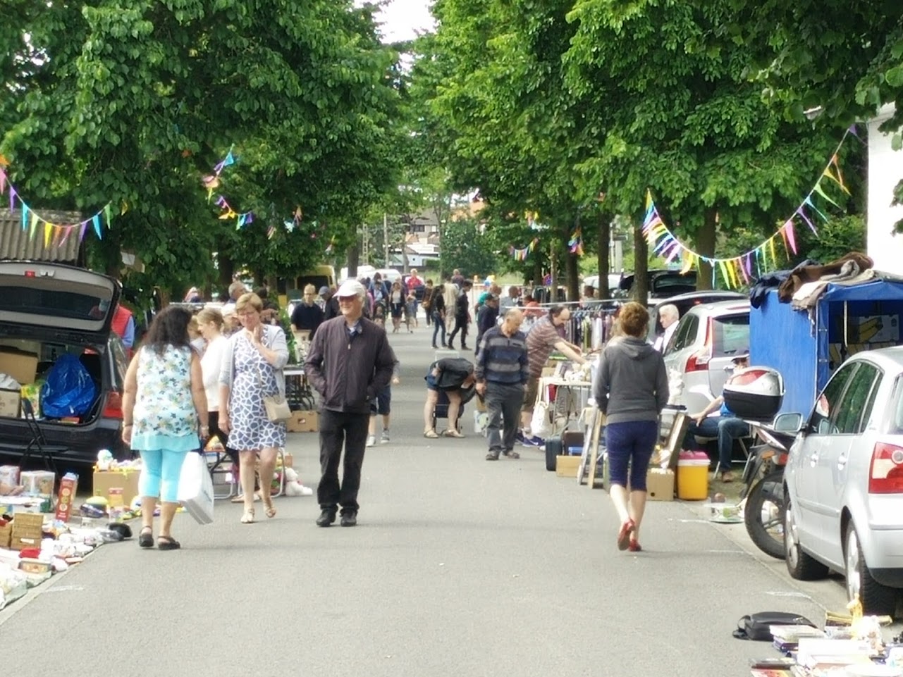 Rommelmarkt In Zeveren (Deinze) - UiTinVlaanderen