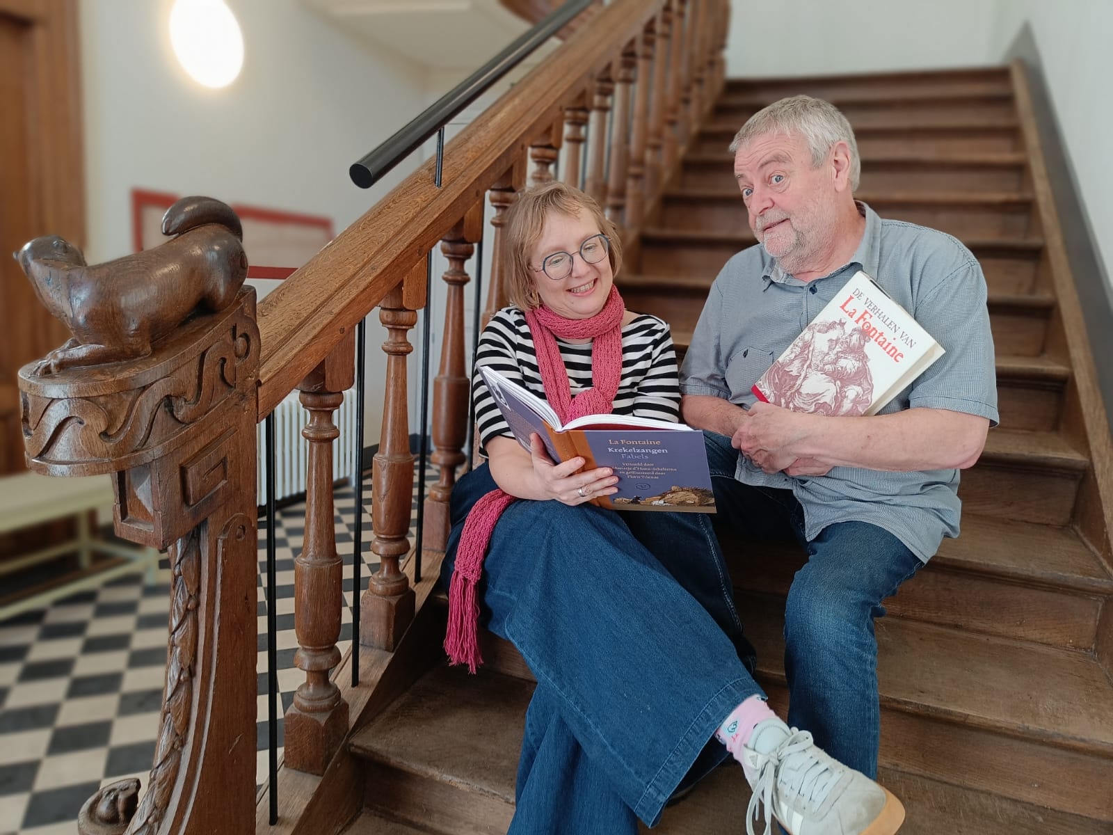 Jacqueline en Peter duiken in de verhalen van Jean de la Fontaine