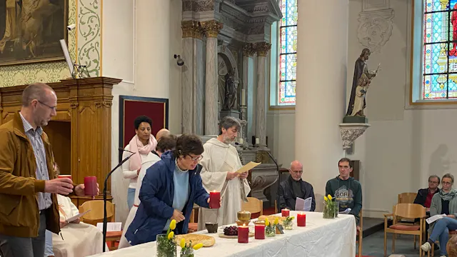Witte Donderdag viering in de kerk van Zevergem