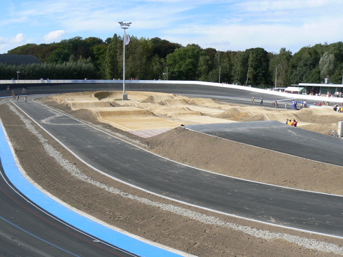 Fietsen, bmx'en en skeeleren op het Provinciaal Wielercentrum Antwerpen