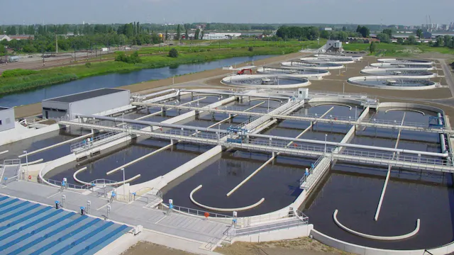 Volg de weg van vuil naar proper water