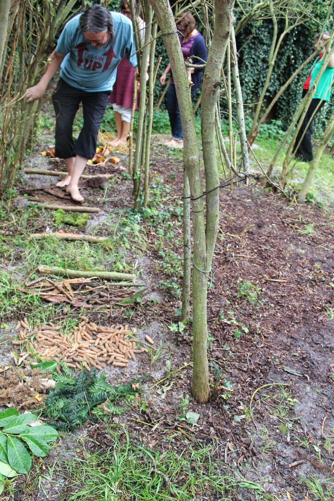 Workshop Blotevoetenpad maken voor (groot)ouders en kids - Madammenateljee KVLV en Gezinsbond Hoegaarden