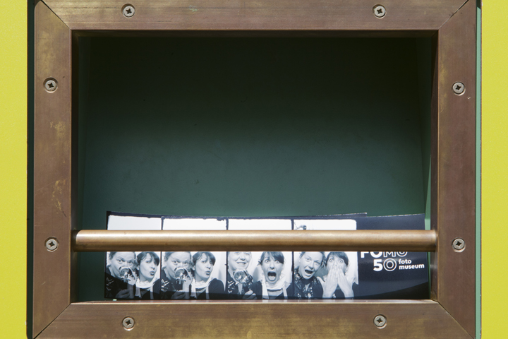 Maak een gek familieportret in het FOMU