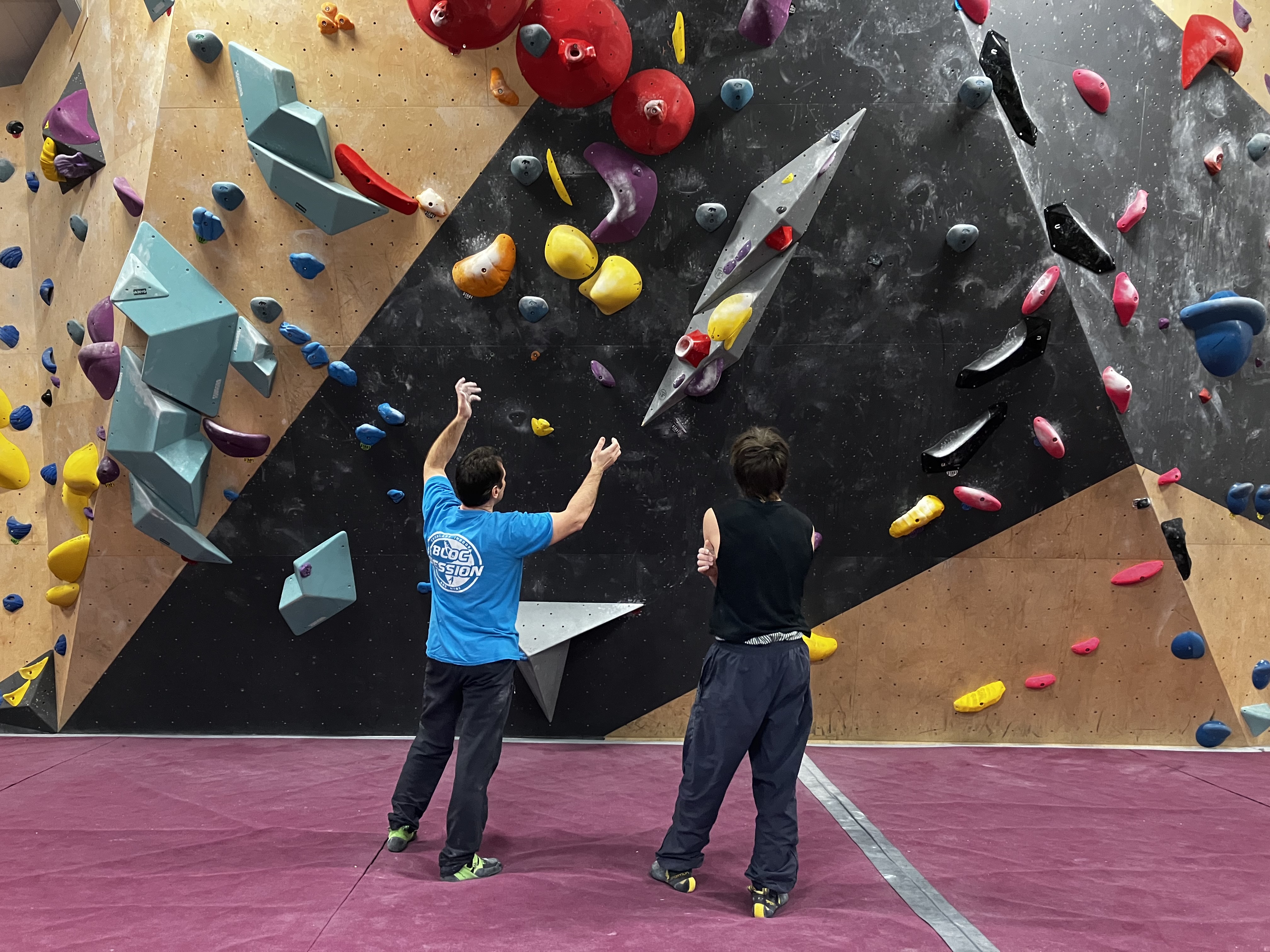 Intro Bouldering - Rhino Bouldering Gym
