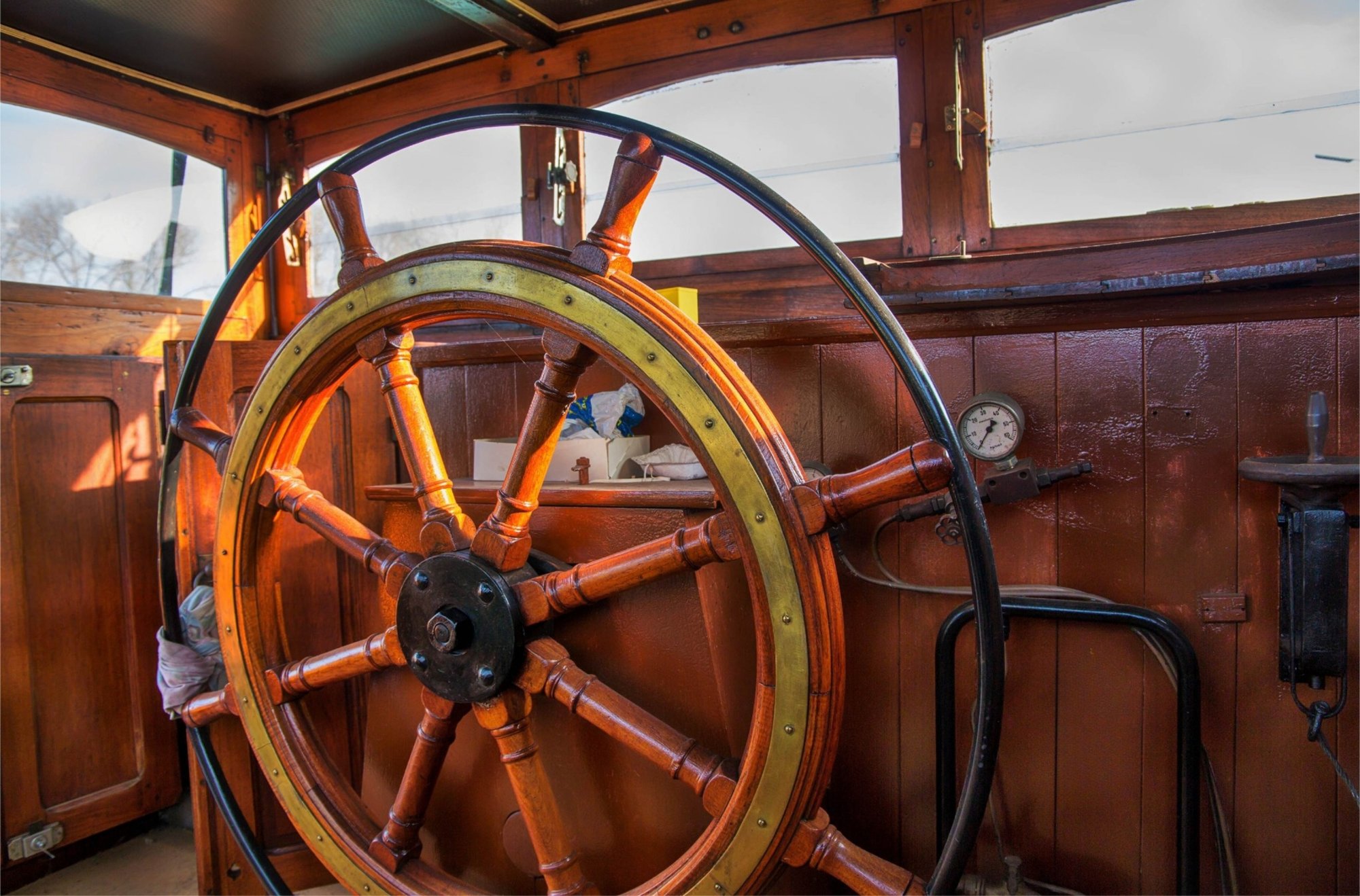 Stuur binnenschip Alyv