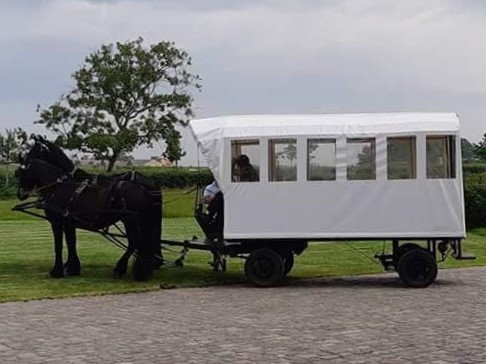 huifwagen  14 personen