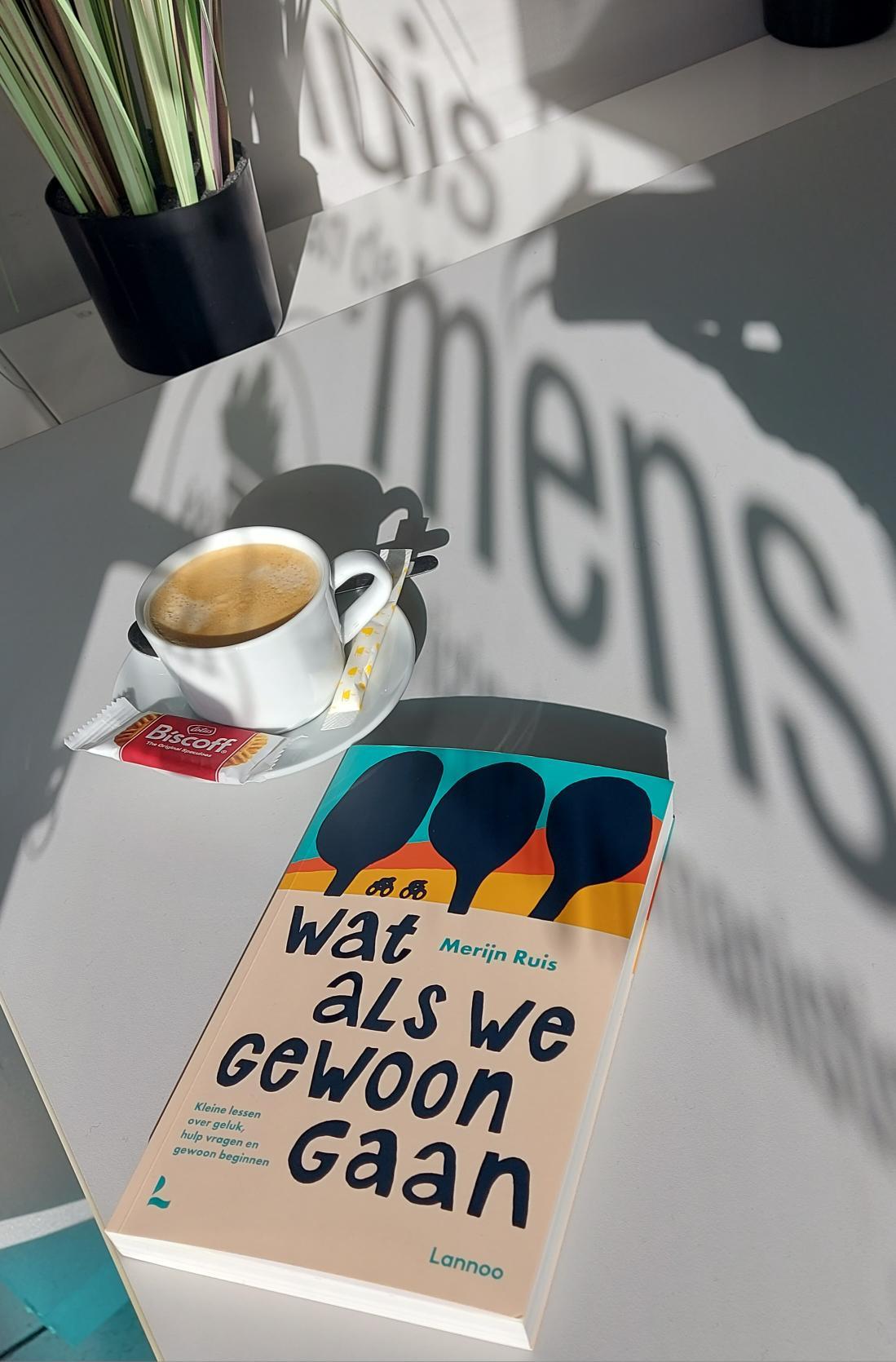 KoffieChocolaatjeEnBoek