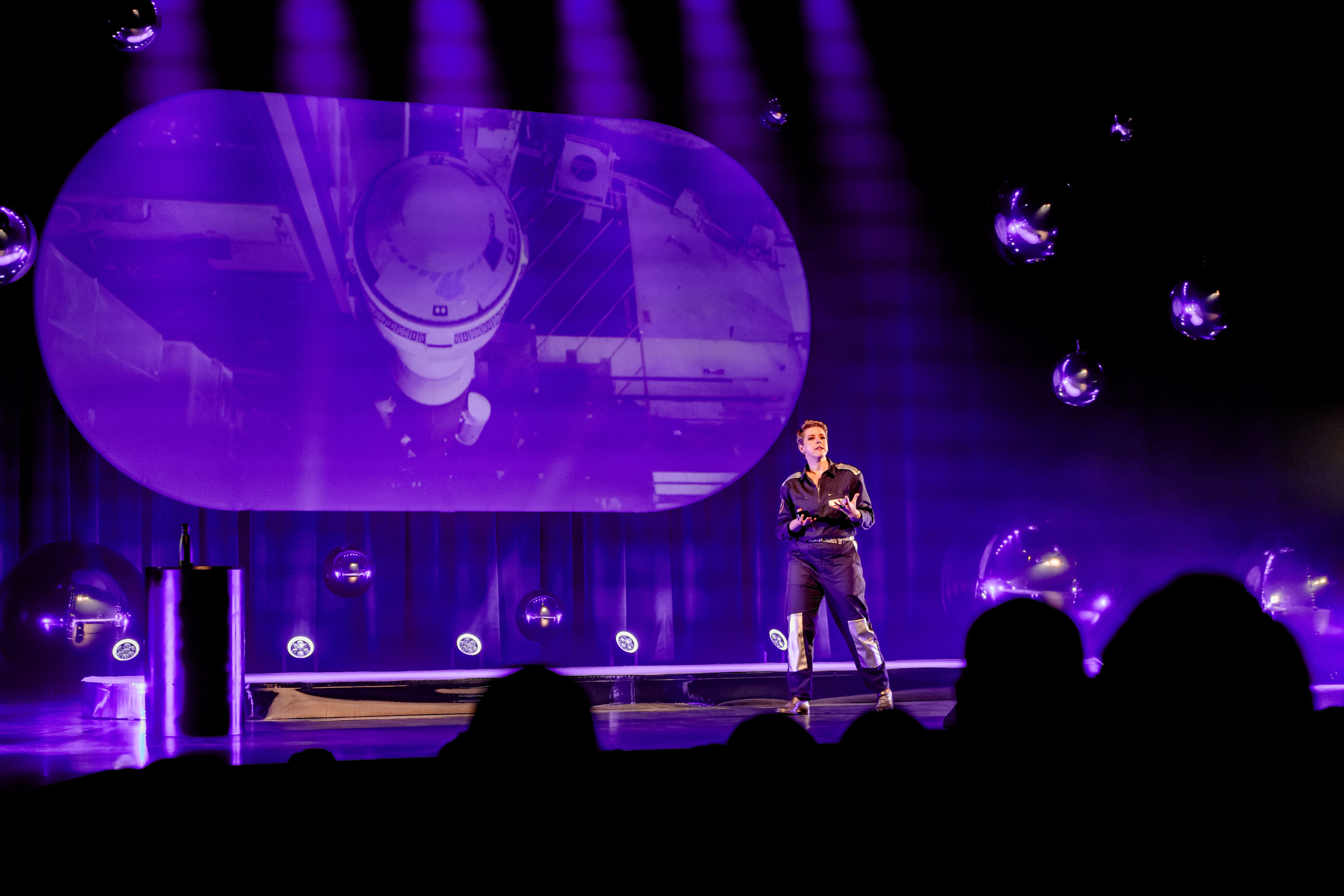 Ontdek de technologieën van de toekomst met Hetty Helsmoortel, van kernfusie en AI-robots tot ruimteverkenning en brain-computer interfaces. Ze legt op een heldere en verrassende manier uit wat vandaag al mogelijk is.