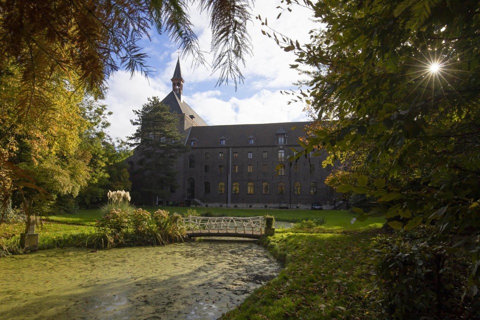 Klooster vanuit tuin