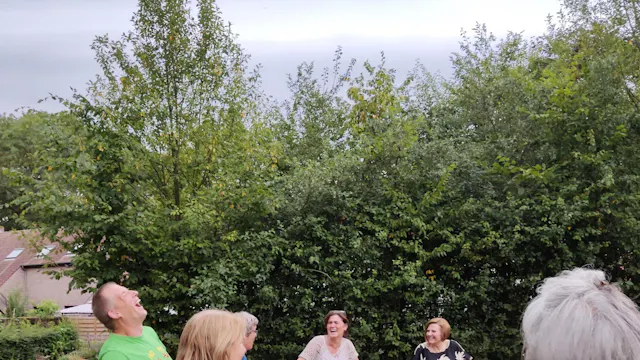 lachactiviteit, samenlachen