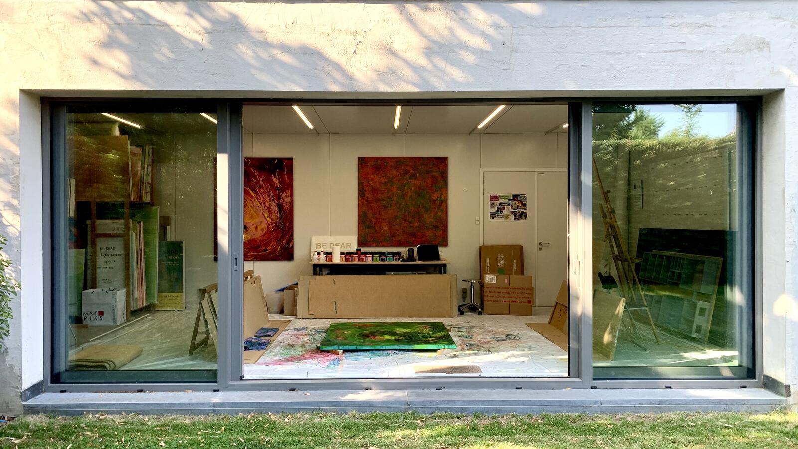 Sigrid Bedeer - BE DEAR