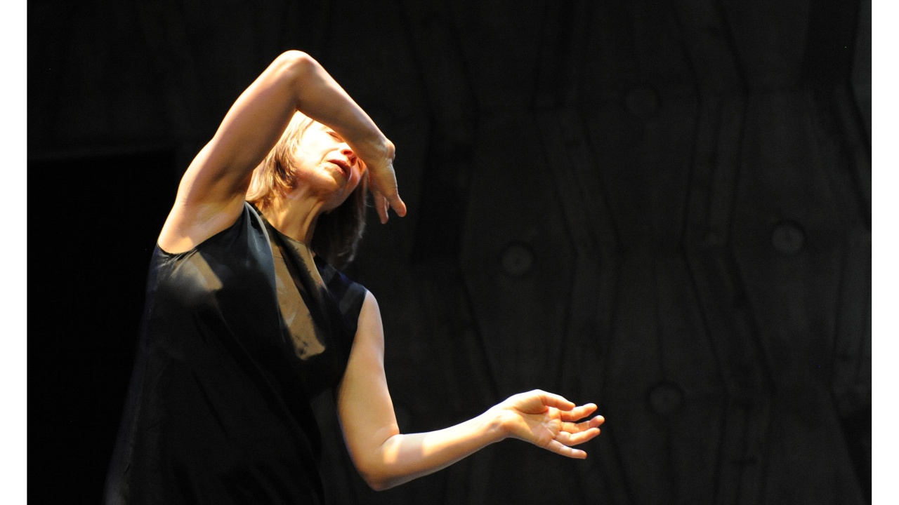 Foto_5_Freie Form_(c) Raymond Mallentjer.jpg