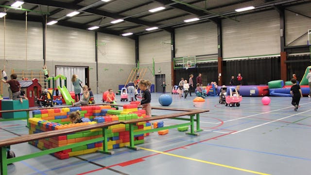 Overdekte sportspeeltuin