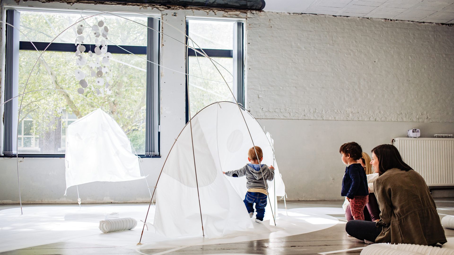 Troglodytes (3m-30m) - Théâtre de la Guimbarde & Patrimoine à Roulettes (BE)