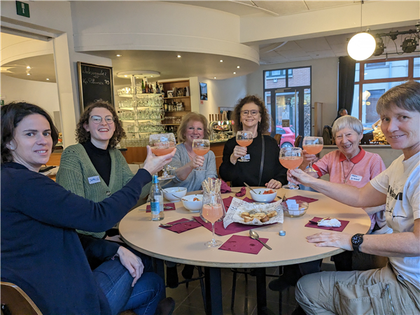 GEANNULEERD!! Klapclub: Potluck samen eten