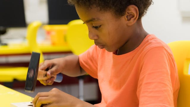 Maxi Makerspace-Kraak de code van het solderen.jpg