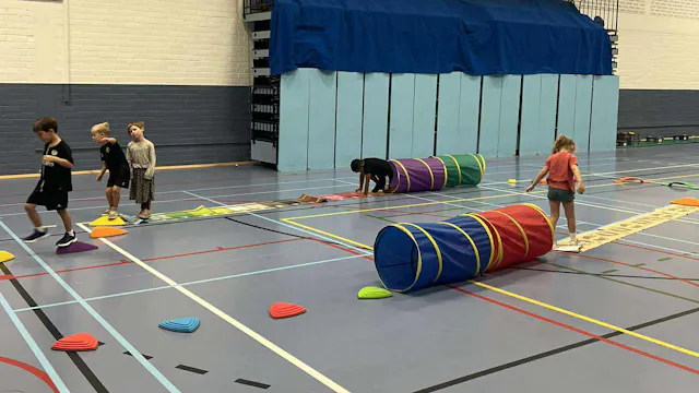 torhout sporthal kleuters