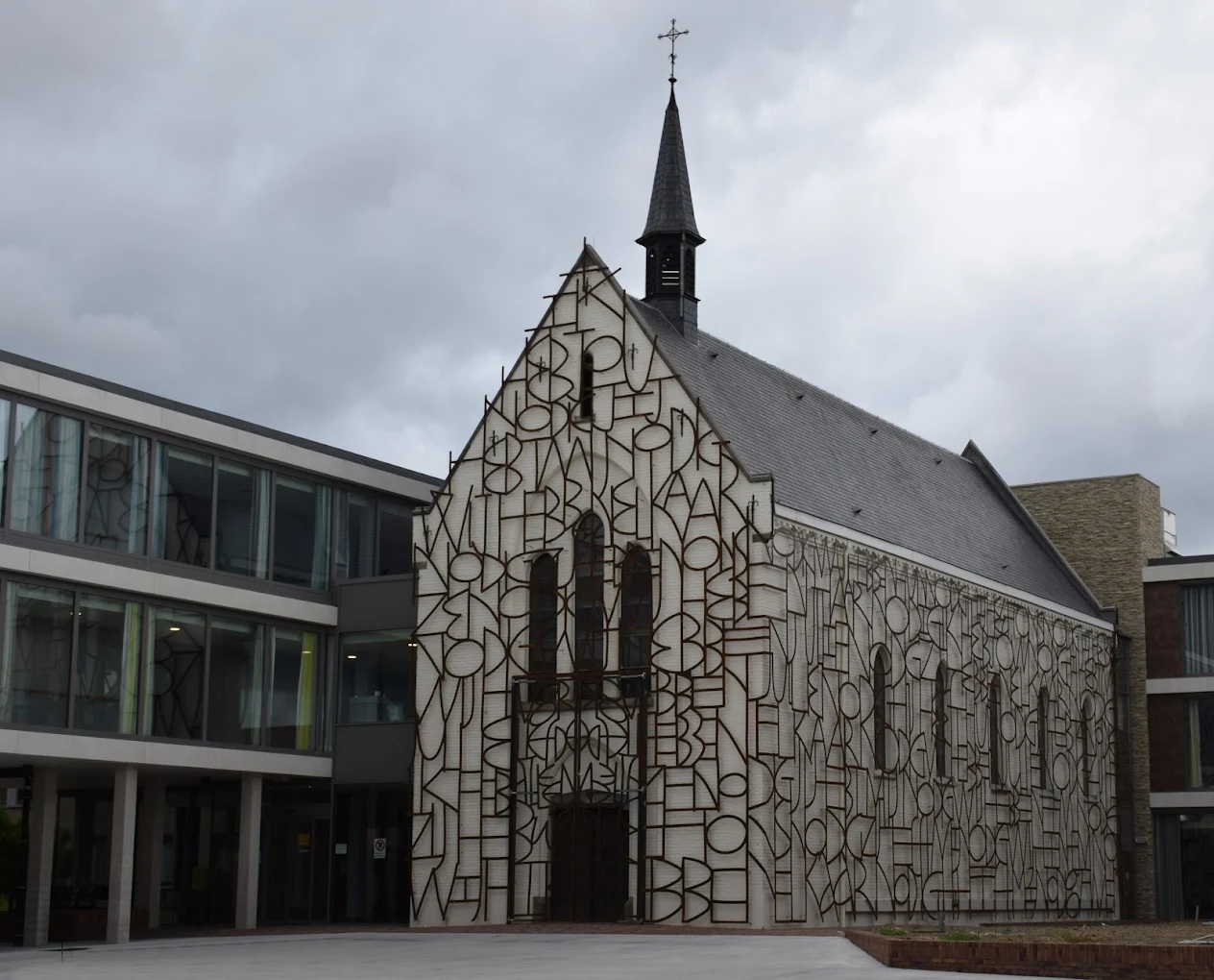 Wekelijkse eucharistieviering; iedereen welkom in onze mooie kapel van Marialove