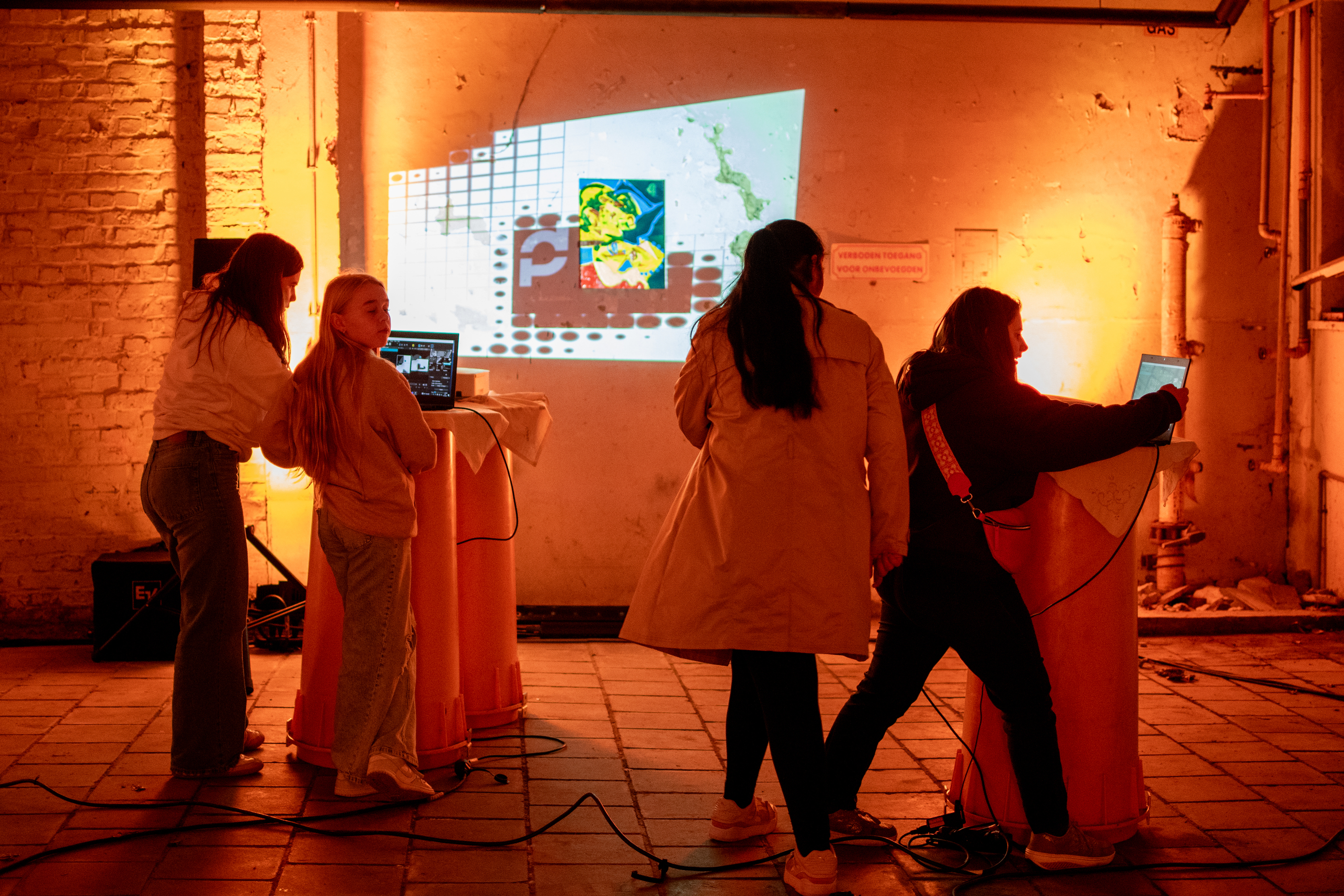 Creatief zijn met digitale tools? Kom langs tijdens deze voorbereidende sessie op een aankomend BYOB event.