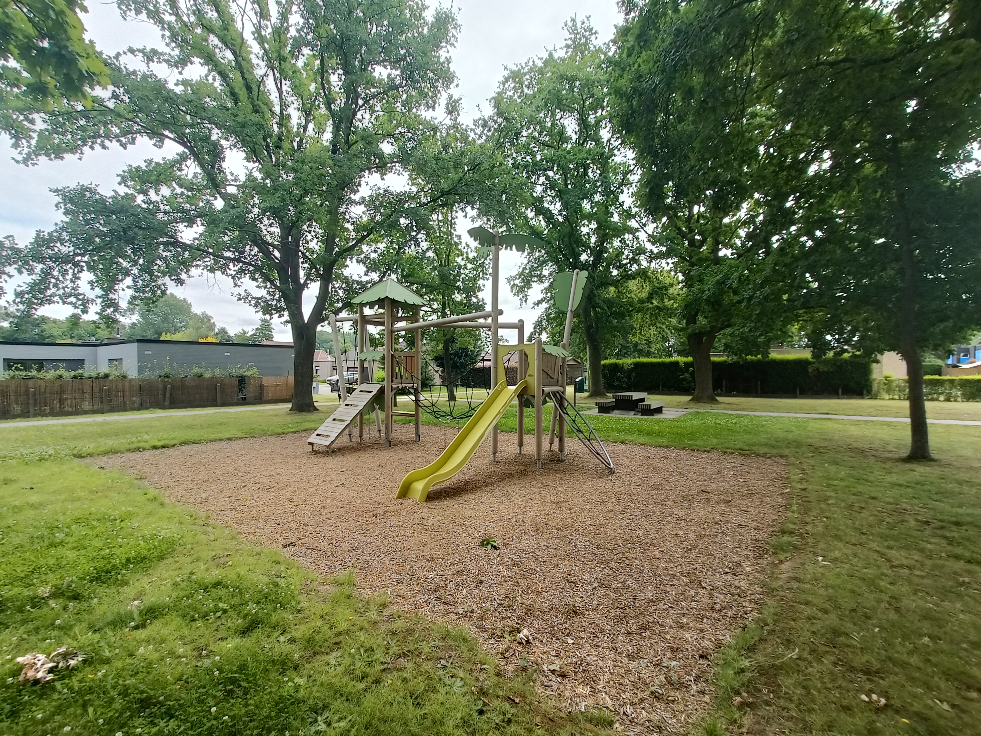 Speeltoestel Lijsterstraat Lede