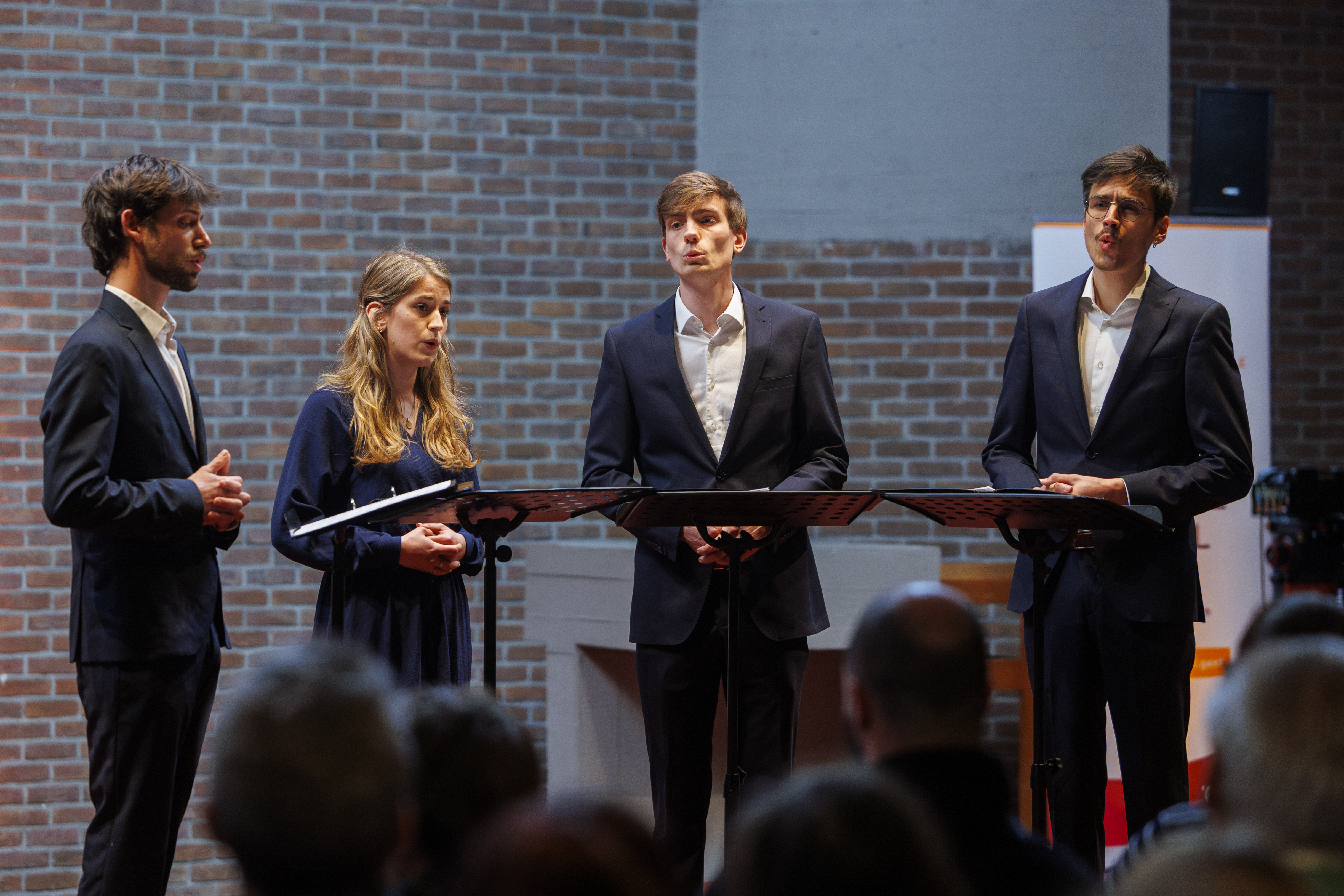 Vocaal ensemble Anna mezzo ; Mathieu countertenor ; Jonathan tenor ; Guillaume Bas 