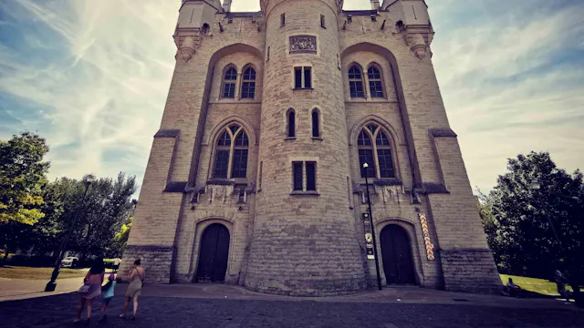 Bezoek aan het Museum van de Hallepoort