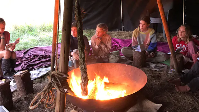 Zingen rond het vuur