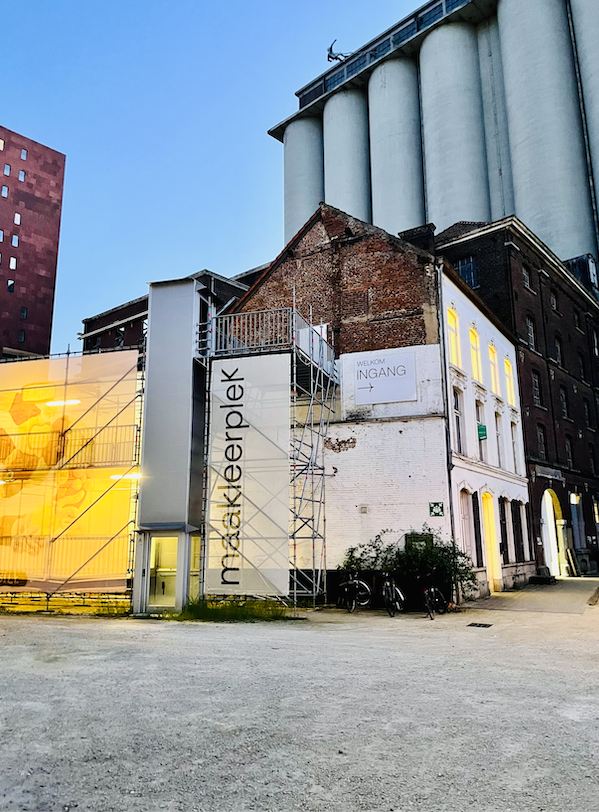 Buitenaanzicht Maakleerplek