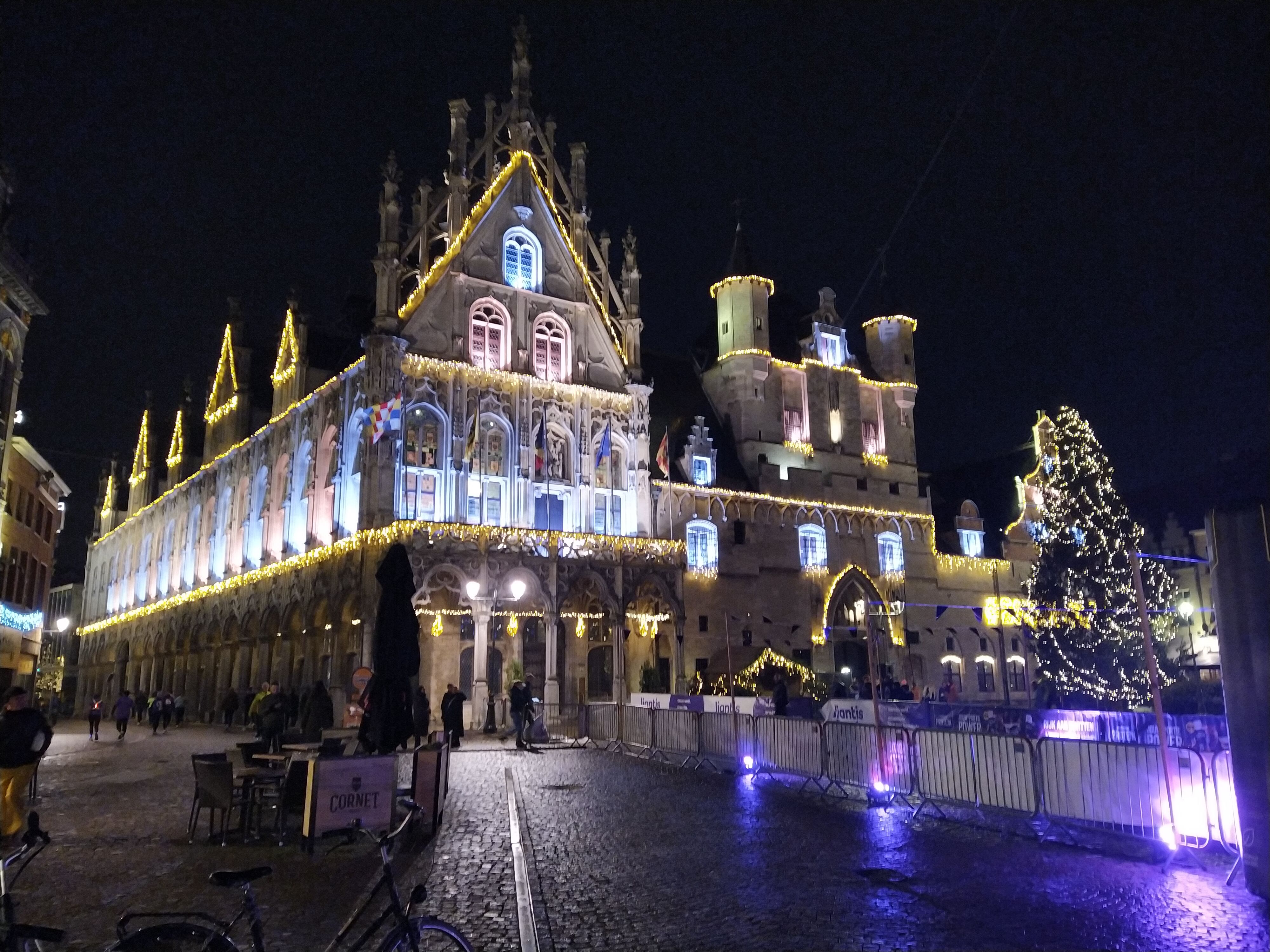 Gouden Carolus Christmaswandeling - Mechelen in kerstsfeer en in den doenker