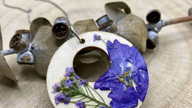 260330 Botanische hangers en oorbellen.jpg