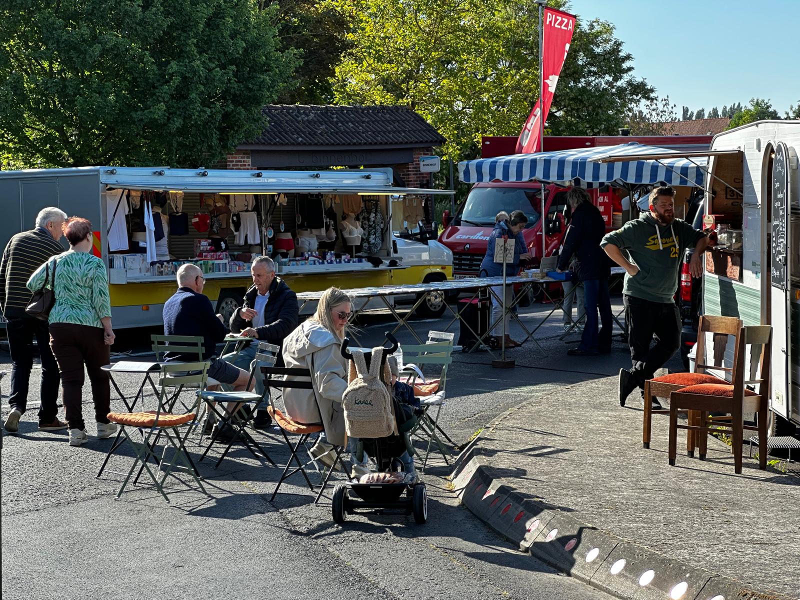Gezelligheid troef tijdens de Gullegemse markt