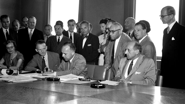Ondertekening vluchtelingenverdrag in Genève in 1951
