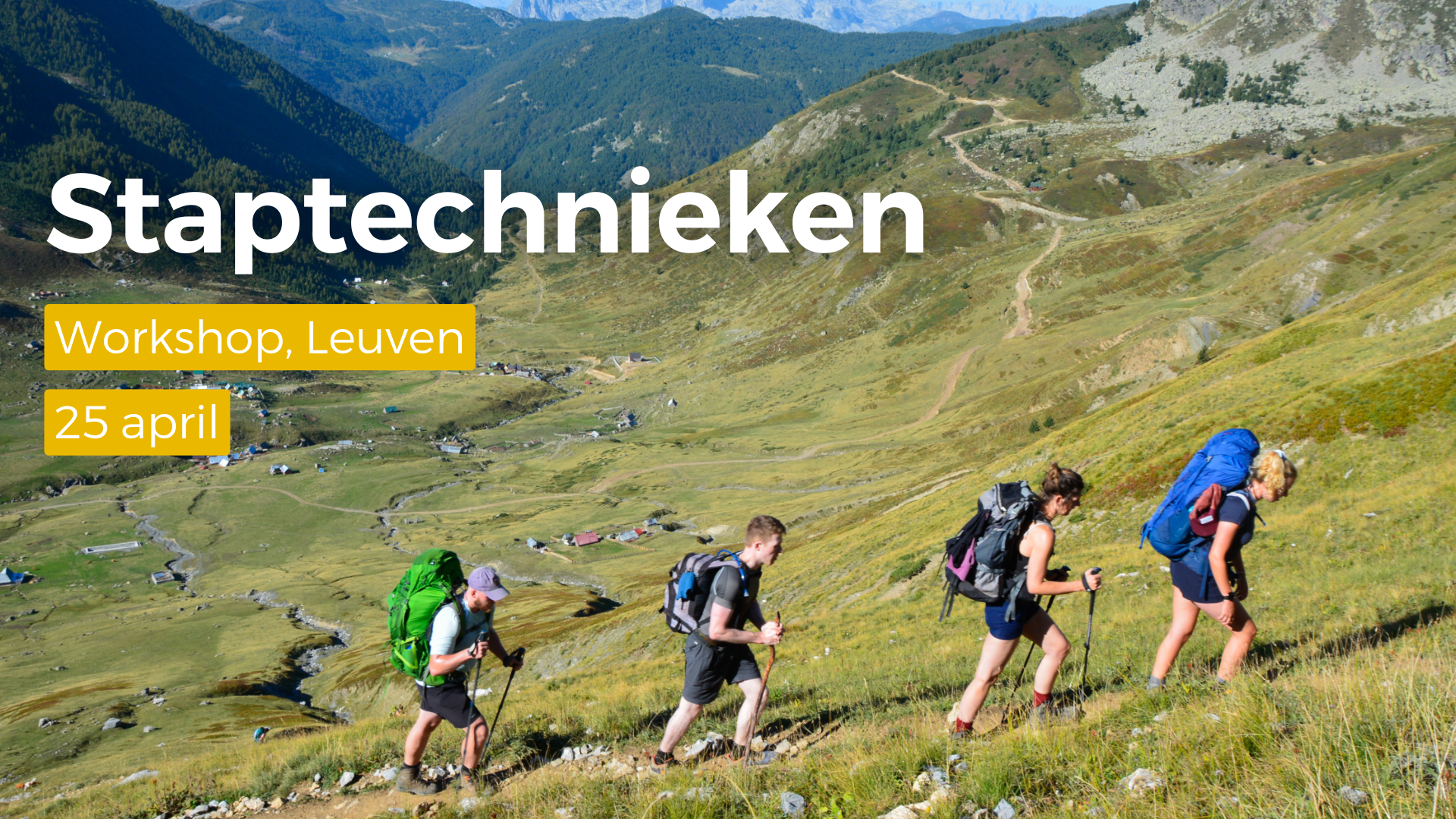 4 hikers in de bergen