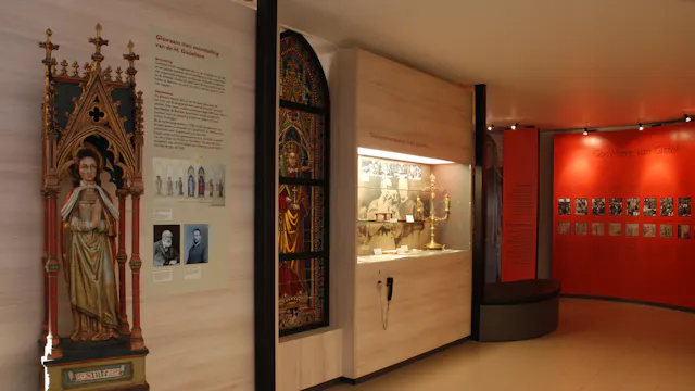 Binnenzicht Godelievemuseum Gistel