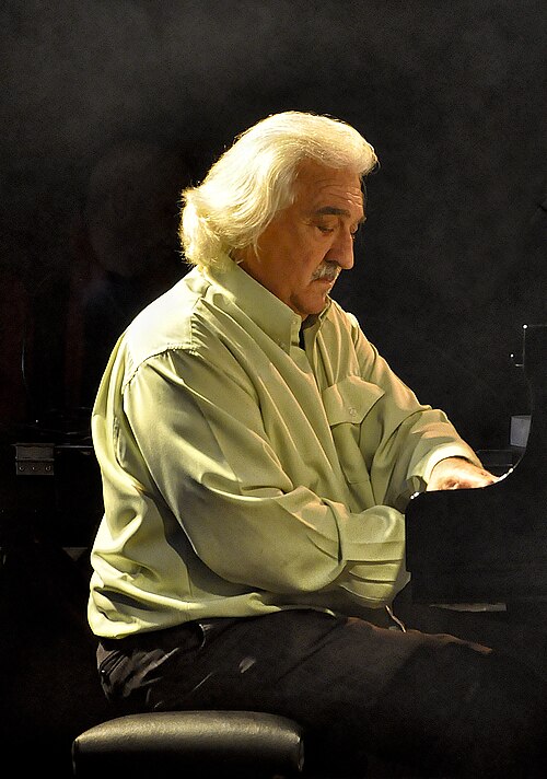 Tars speelt weer thuis.